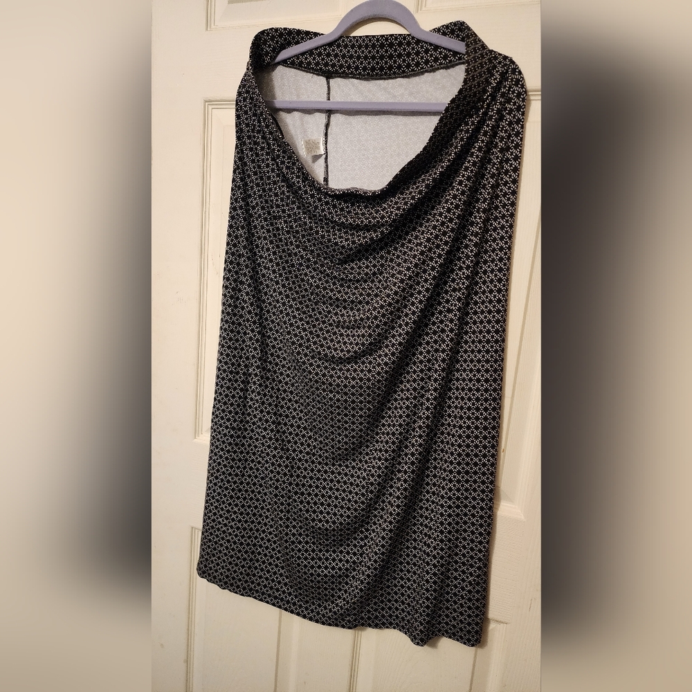 Black and Gray Patterned Skirt